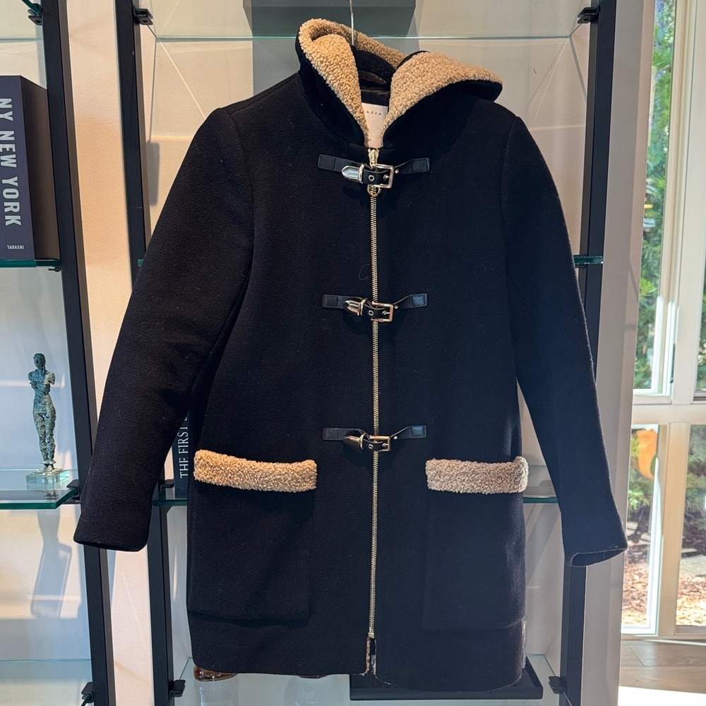 Sandro Women's Black wool Toggle Coat with Shearling trim size 38/M